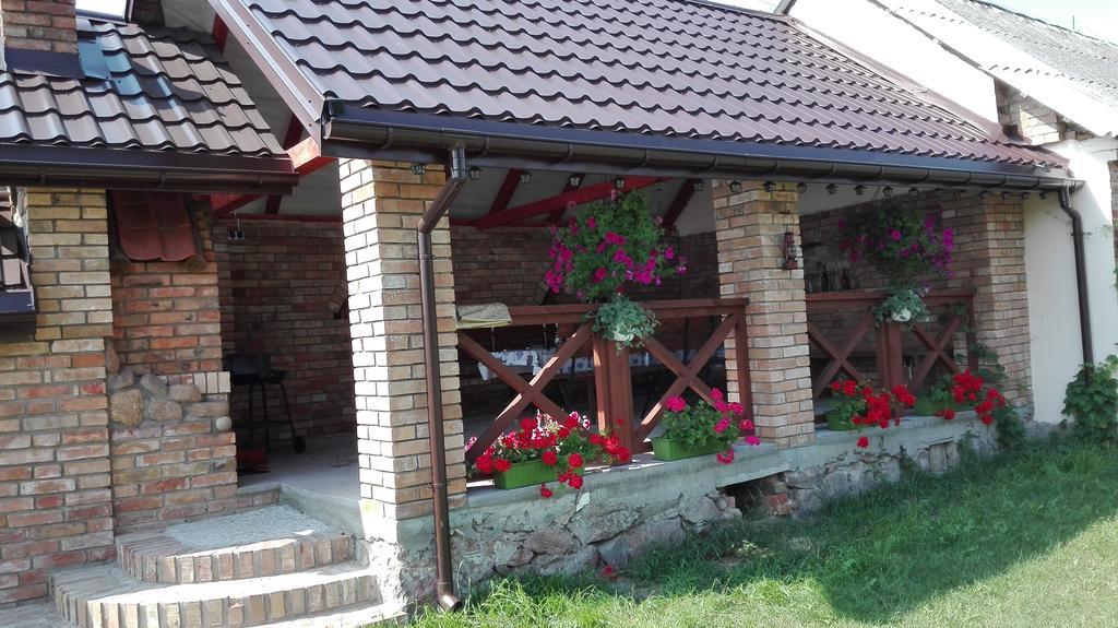 U Agi Apartment Nowogrod Luaran gambar